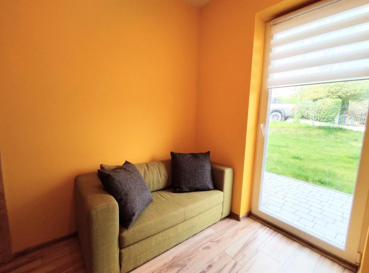 Yellow Apartment Wieliczka Exterior foto